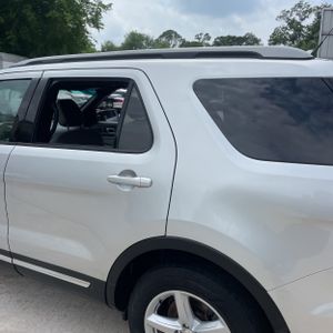 FORD EXPLORER XLT - 6