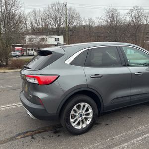 FORD ESCAPE SE - 9