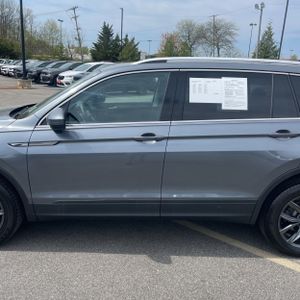 VOLKSWAGEN TIGUAN SE 4MOTION - 4