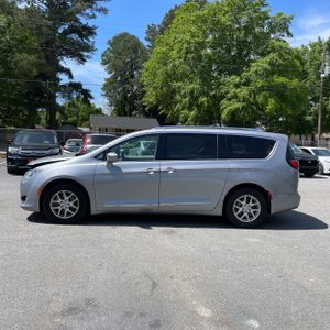 CHRYSLER PACIFICA TOURING L - 3