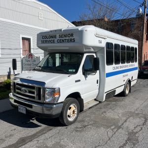 FORD E-350 CUTAWAY - 1