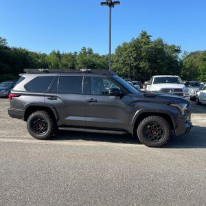 صورة 10 لـ 2023 Toyota SEQUOIA TRD PRO