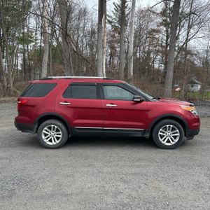 FORD EXPLORER XLT - 10
