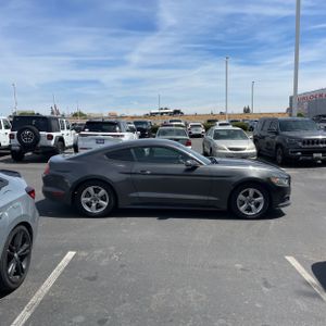 FORD MUSTANG V6 - 10