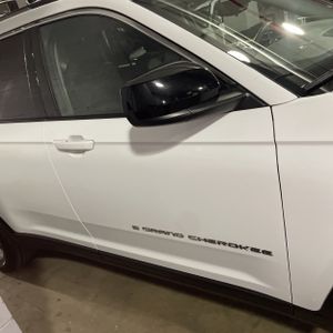 Jeep Grand Cherokee L Laredo - 10