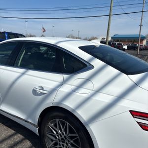 GENESIS G80 2.5T - 6