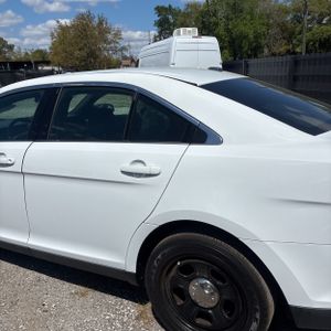 FORD TAURUS POLICE INTERCEPTOR - 6