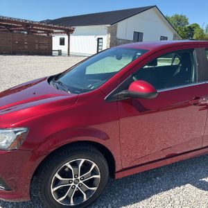 CHEVROLET SONIC LT AUTO - 2