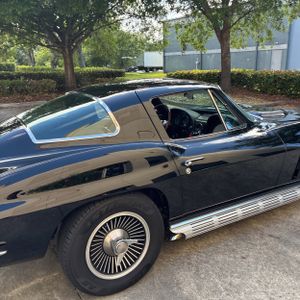 CHEVROLET CORVETTE - 9