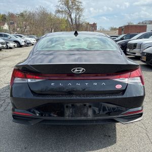 HYUNDAI ELANTRA SEL - 7