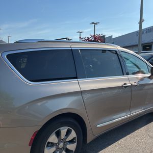 CHRYSLER PACIFICA HYBRID LIMITED - 9