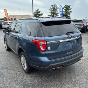 FORD EXPLORER XLT - 4