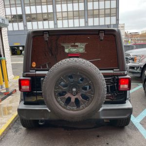 صورة 7 لـ 2021 JEEP WRANGLER UNLIMITED SPORT S