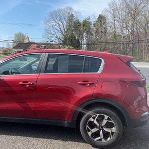 KIA SPORTAGE LX - 6