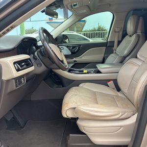 صورة 31 لـ 2020 Lincoln AVIATOR RESERVE
