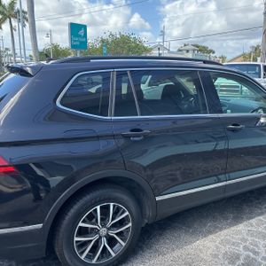 VOLKSWAGEN TIGUAN SE - 9