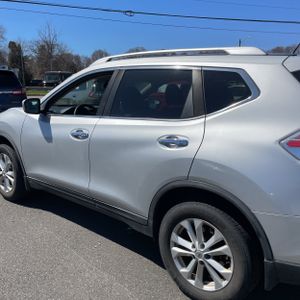 NISSAN ROGUE SV - 6
