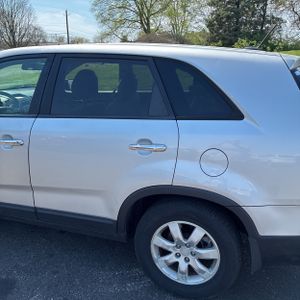 KIA SORENTO BASE - 6