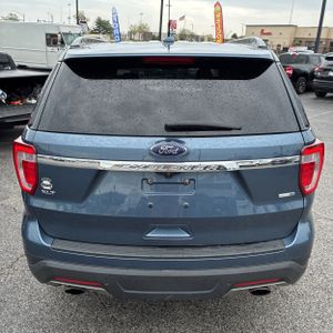 FORD EXPLORER XLT - 6