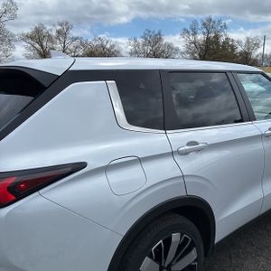 MITSUBISHI OUTLANDER SE 2.5 S-AWC - 9