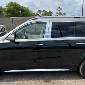 MERCEDES-BENZ GLS - 4