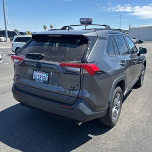TOYOTA RAV4 - 8