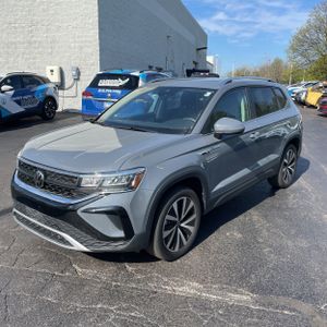 VOLKSWAGEN TAOS SE 4MOTION - 1