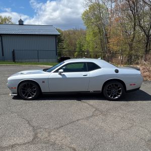 DODGE CHALLENGER R/T SCAT PACK - 3