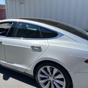 TESLA MODEL S BASE - 6