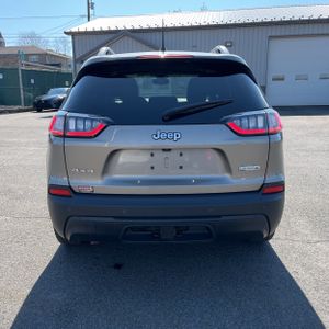 JEEP CHEROKEE LATITUDE PLUS - 7