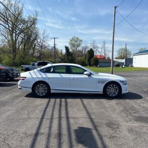 GENESIS G80 2.5T - 10