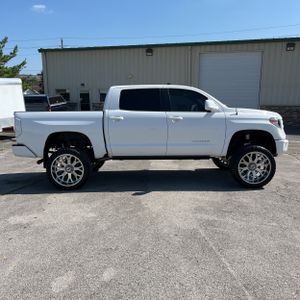 2019 Toyota TUNDRA LIMITED photo 10