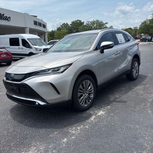 2024 Toyota VENZA XLE photo 1