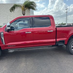 FORD F-250 SUPER DUTY LARIAT - 4