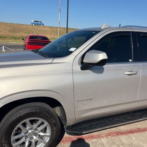 2021 Chevrolet TAHOE LT 照片 2