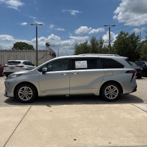 TOYOTA SIENNA - 3