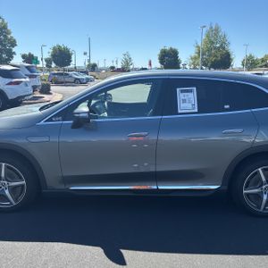 MERCEDES-BENZ EQE - 4