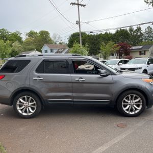 FORD EXPLORER LIMITED - 10