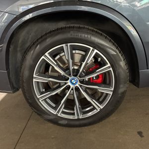 صورة 19 لـ 2022 BMW X5 XDRIVE45E
