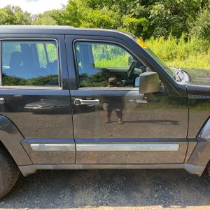 صورة 11 لـ 2010 JEEP LIBERTY SPORT