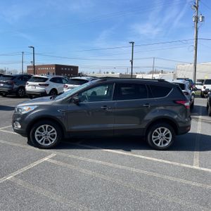FORD ESCAPE SE - 3
