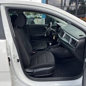 صورة مصغرة 32 لـ 2020 KIA RIO LX