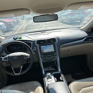 صورة مصغرة 36 لـ 2018 FORD FUSION SE