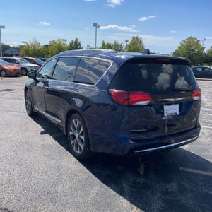 2017 Chrysler PACIFICA LIMITED — фото 5