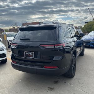 JEEP GRAND CHEROKEE L ALTITUDE X - 8