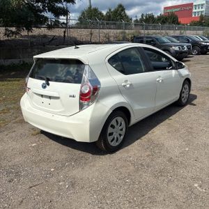 2014 Toyota PRIUS C TWO — фото 8