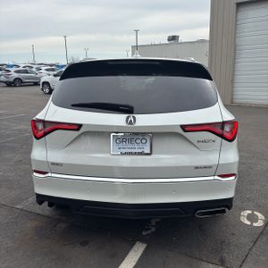Acura MDX SH-AWD w/Advance - 7