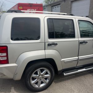 JEEP LIBERTY LIMITED - 9