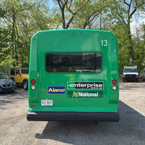 FORD E-450 CUTAWAY - 6