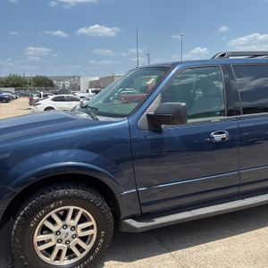 2014 FORD EXPEDITION XLT photo 2